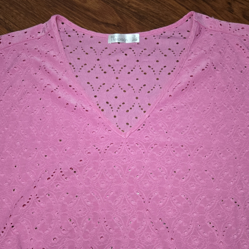 NWT Pink Eyelet Lace Bell Sleeve V Neck Blouse - Picture 7 of 11